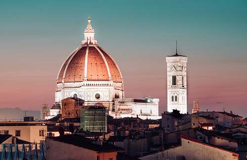 building photography of dome building dome