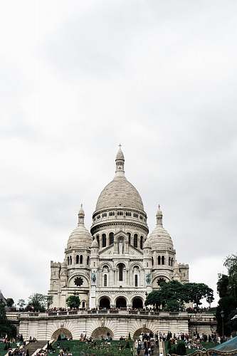 building Sacre Coeur, Paris dome