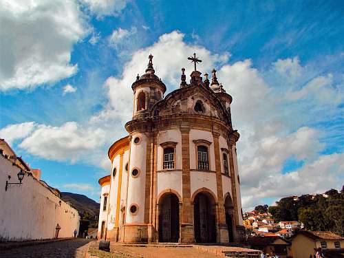 building white and brown concrete church dome
