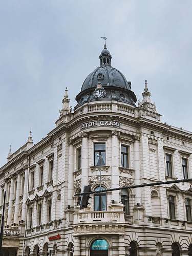 building white and gray building during daytime dome