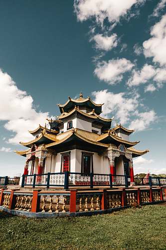 building whiteand red temple monastery