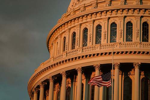 dome waving USA flag architecture
