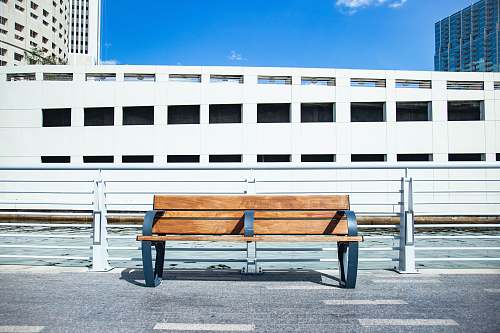 tampa empty brown wooden bench building
