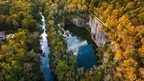 chattanooga lagoon with surrounding trees forest