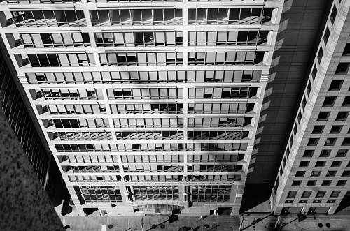 black-and-white grayscale photo of building san francisco