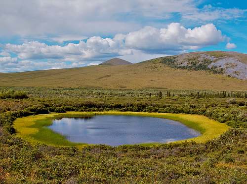 nature landscape photograph of lake outdoors