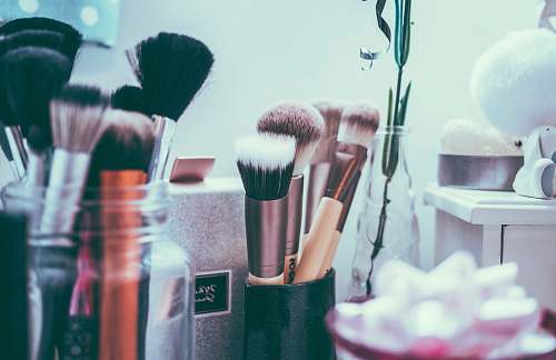 makeup assorted makeup brushes brushes