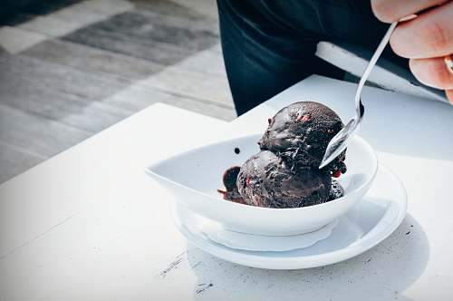 chocolate chocolate ice cream on bowl food