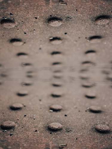 ground  brown
