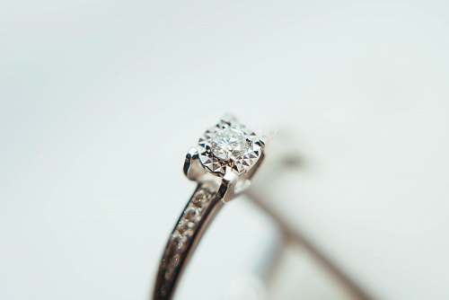 diamond silver-colored clear gemstone ring jewelry
