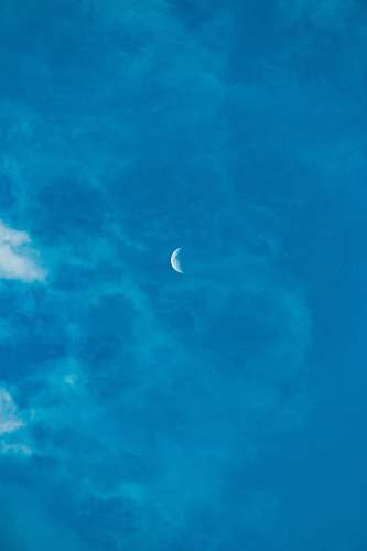 moon photo of crescent moon night
