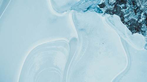 ice white and blue floral textile outdoors