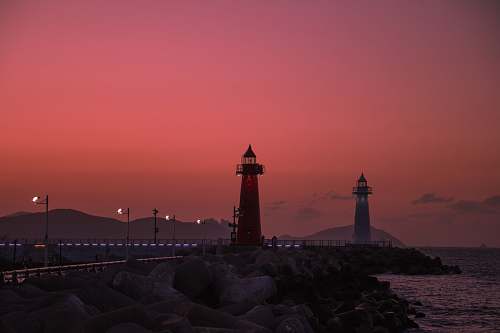 building red lighthouse tower
