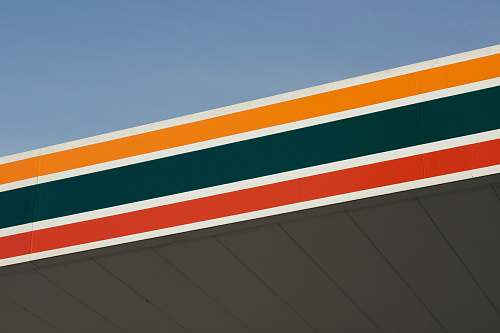 symbol 7 Eleven logo building