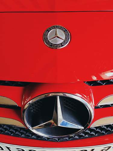 trademark red Mercedes-Benz car symbol