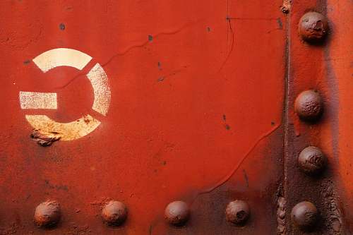 perris G signage rust