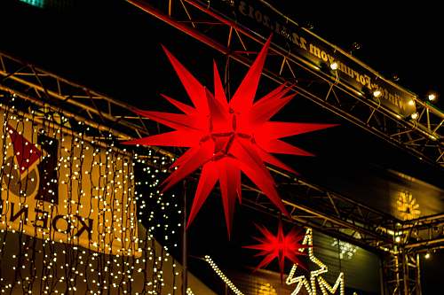 lighting two turned-on red pendant lamps symbol