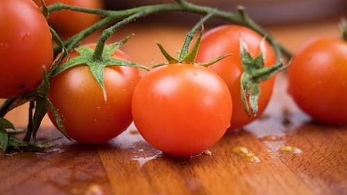 vegetable bunch of red tomatoes food