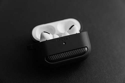 adapter white apple earpods in black case black-and-white