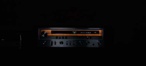 amplifier turned on stereo amplifier tuner