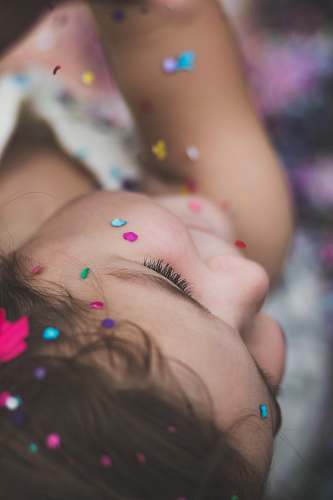 kid girl's head confetti
