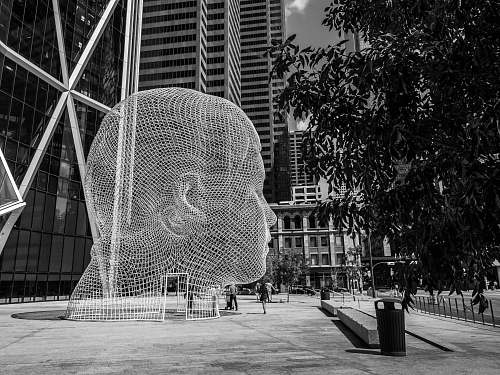 city head statue black-and-white