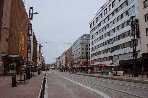 street road during daytime road
