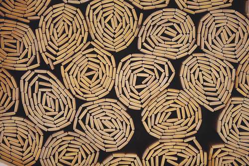 pattern brown chain artwork lot ornament