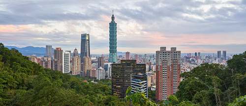 urban landscape photo of city building