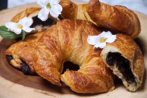 food baked croissants croissant
