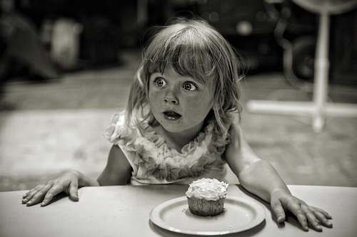 cream girl in front of cake creme