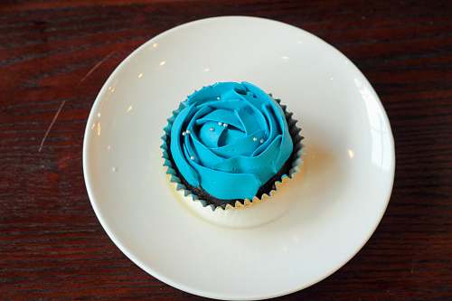 cake baked cupcake close-up photography cupcake