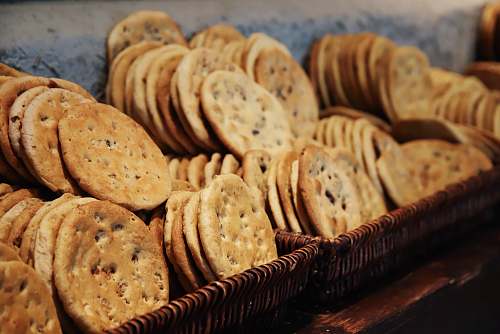 bread  cracker