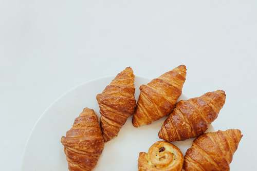 paris baked croissants france