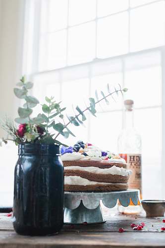 vase black mason jar with plant cake