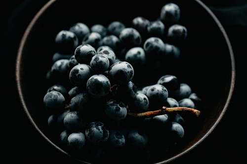 fruit bowl of grapes plant