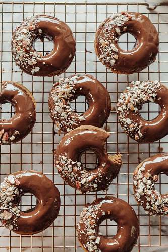 bread brown donut on brwon tray dessert