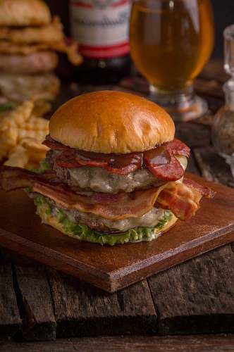 beer bun with meat drink
