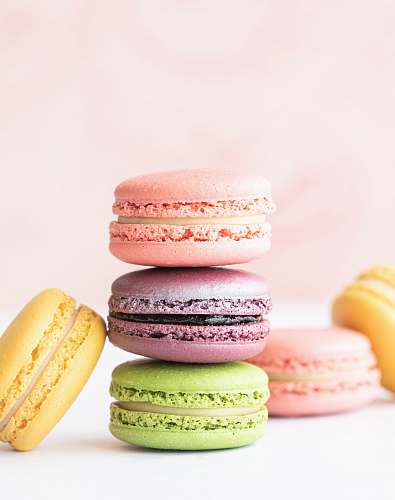 sweets macarons on table confectionery