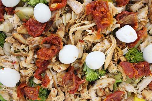 egg meat with quail eggs noodle