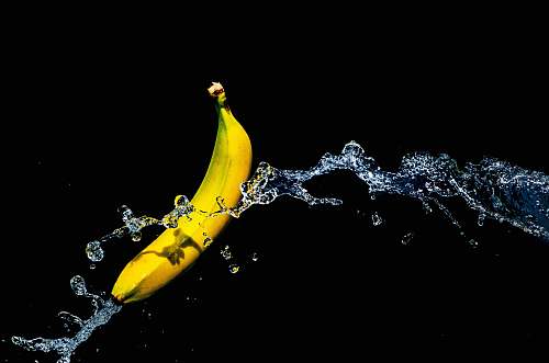plant one yellow banana and water banana