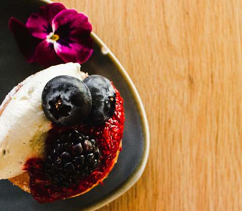 fruit plate of pastry blueberry