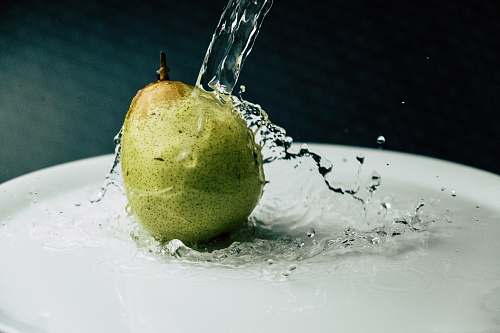 pear pouring water green pearl plant