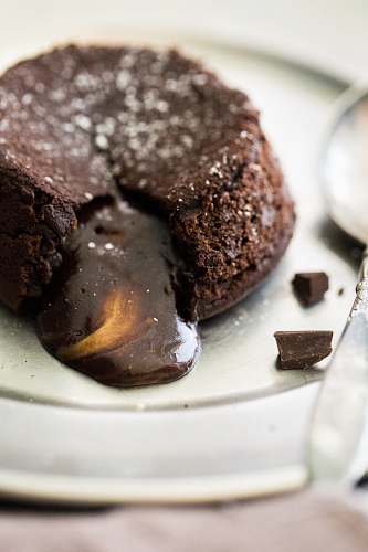 dessert round baked cake on plate chocolate