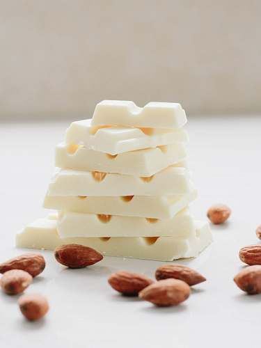 plant shallow focus photo of brown peanuts almond
