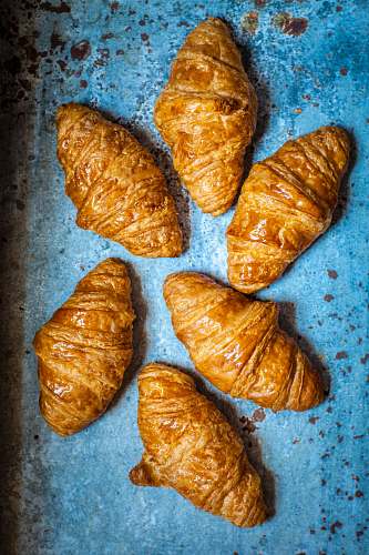 bread six baked breads croissant