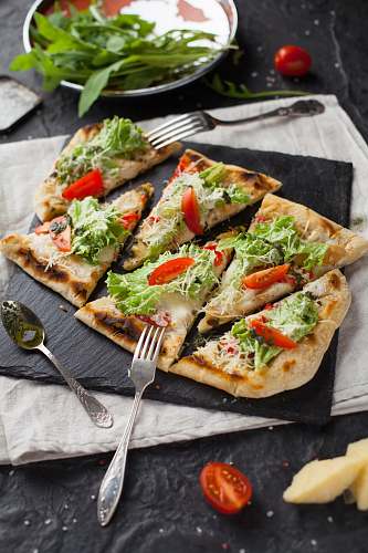 bread six sliced pizza cutlery