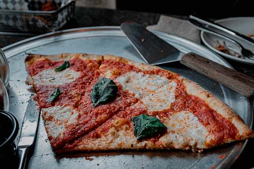 pizza sliced pizza seoul