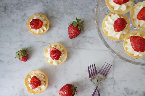 cutlery strawberry dessert fork