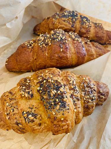 bread three croissant bread with sesame seeds croissant